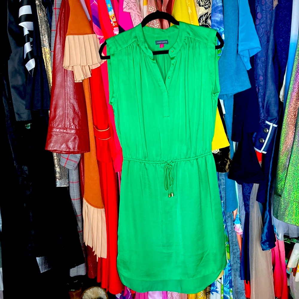 Green Vince Camuto drawstring dress